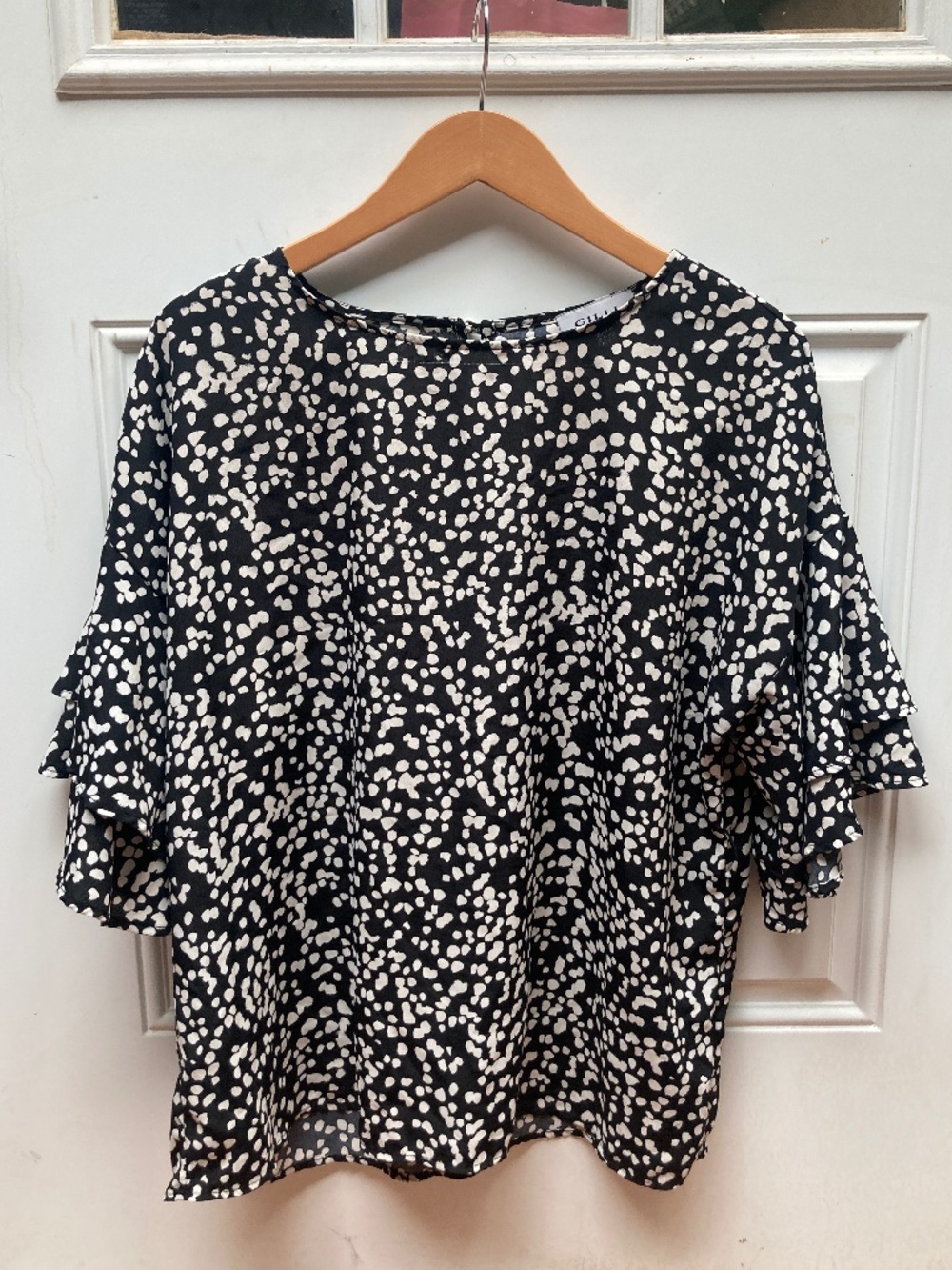 Gilli Black White Spotted Ruffle Flutter Sleeve Blouse Top